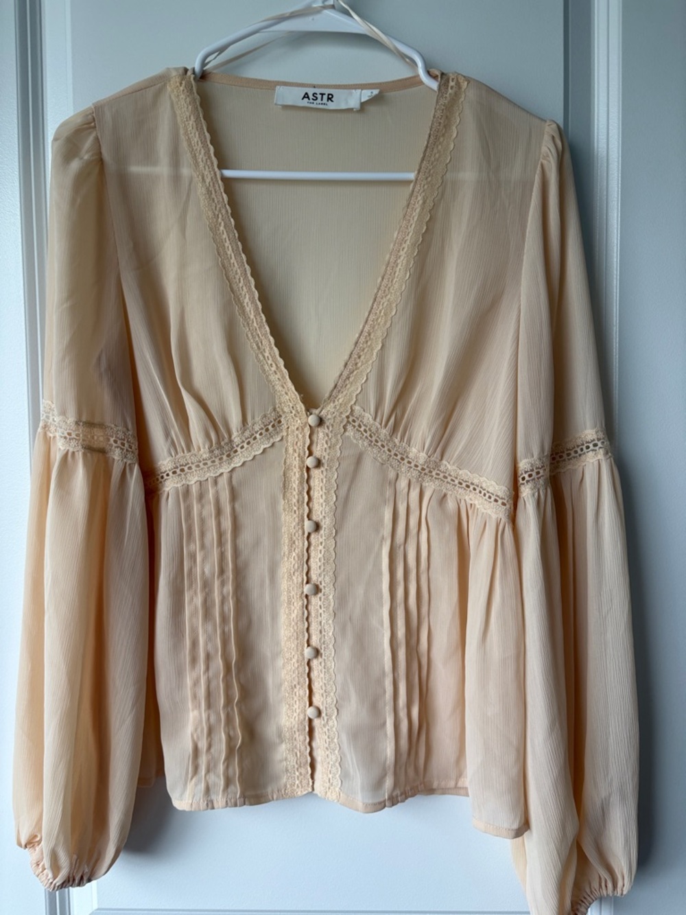 ASTR Lace-Trim Button Front Top